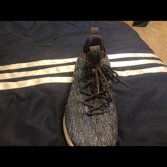LeBron size 12 shoes main image 4